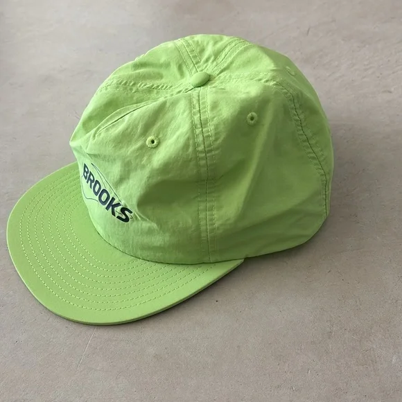 Sale!! New Brooks Sports Nylon SnapBack Lightweight Adjustable-snap Running hat - Picture 2 of 7
